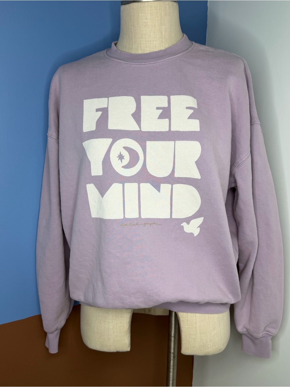 Anthropologie Spiritual Gangster Graphic Sweatshirt Free Your Mind Purple Small - Picture 2 of 8
